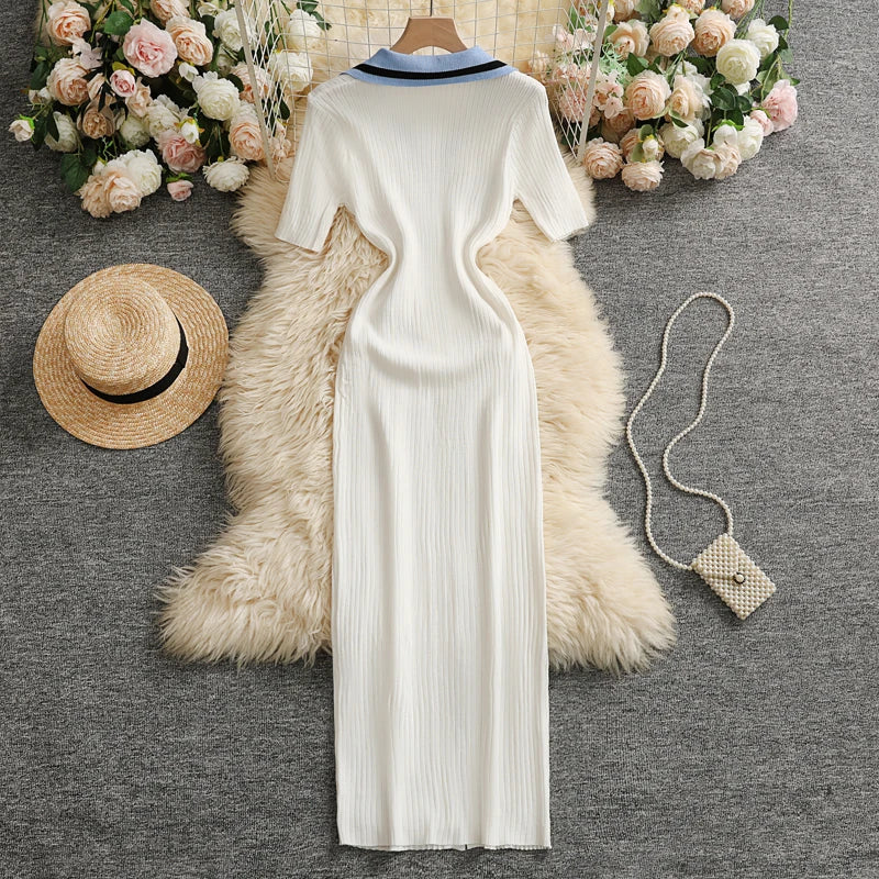 Robe pull brodée tendance pour femme